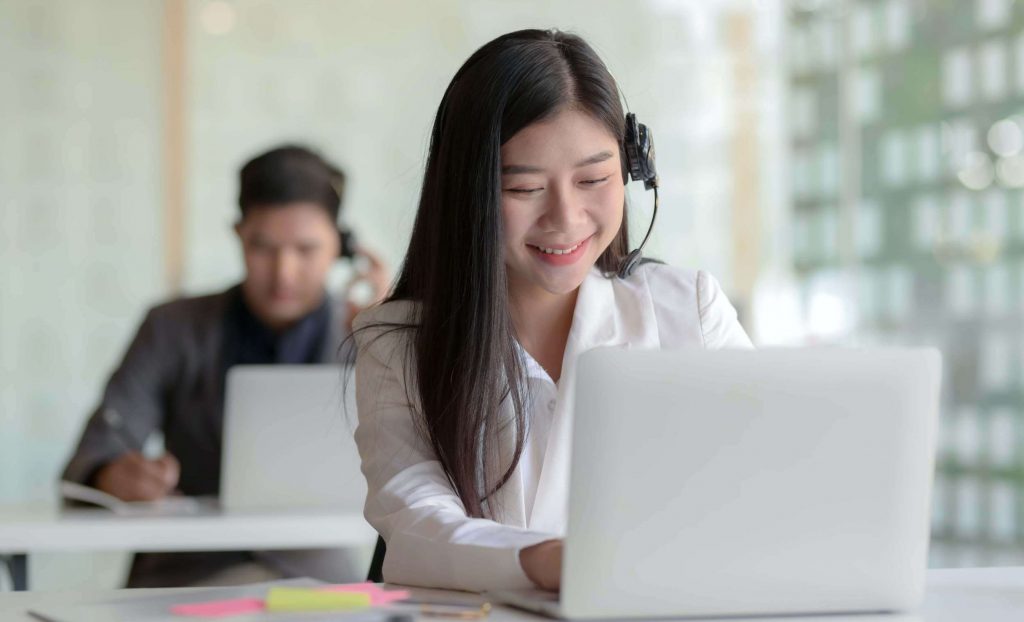 7 Best Practices for Call Center Scripts in 2021: №1
