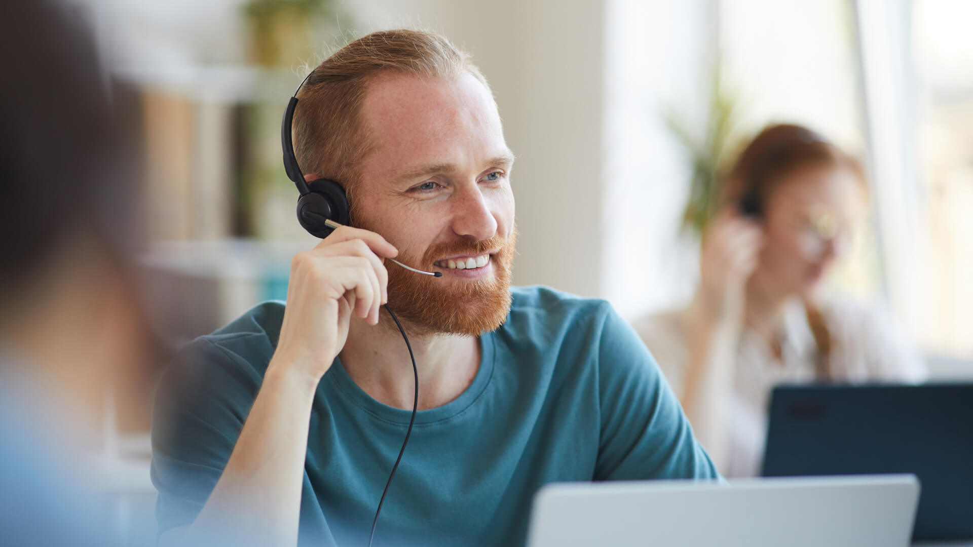 Omnichannel vs Multichannel Contact Center: What’s the Difference?: №2