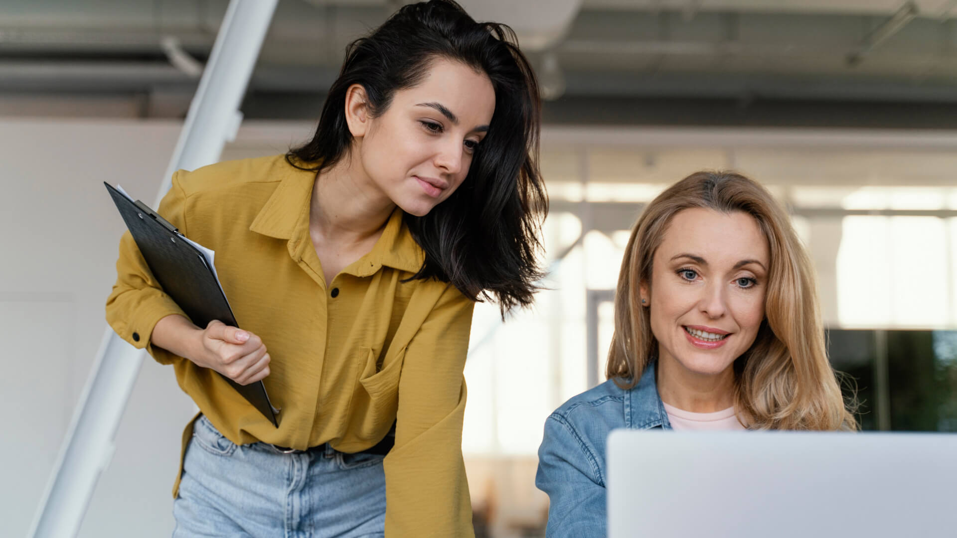 What Does It Mean to Be Customer Service Oriented?
