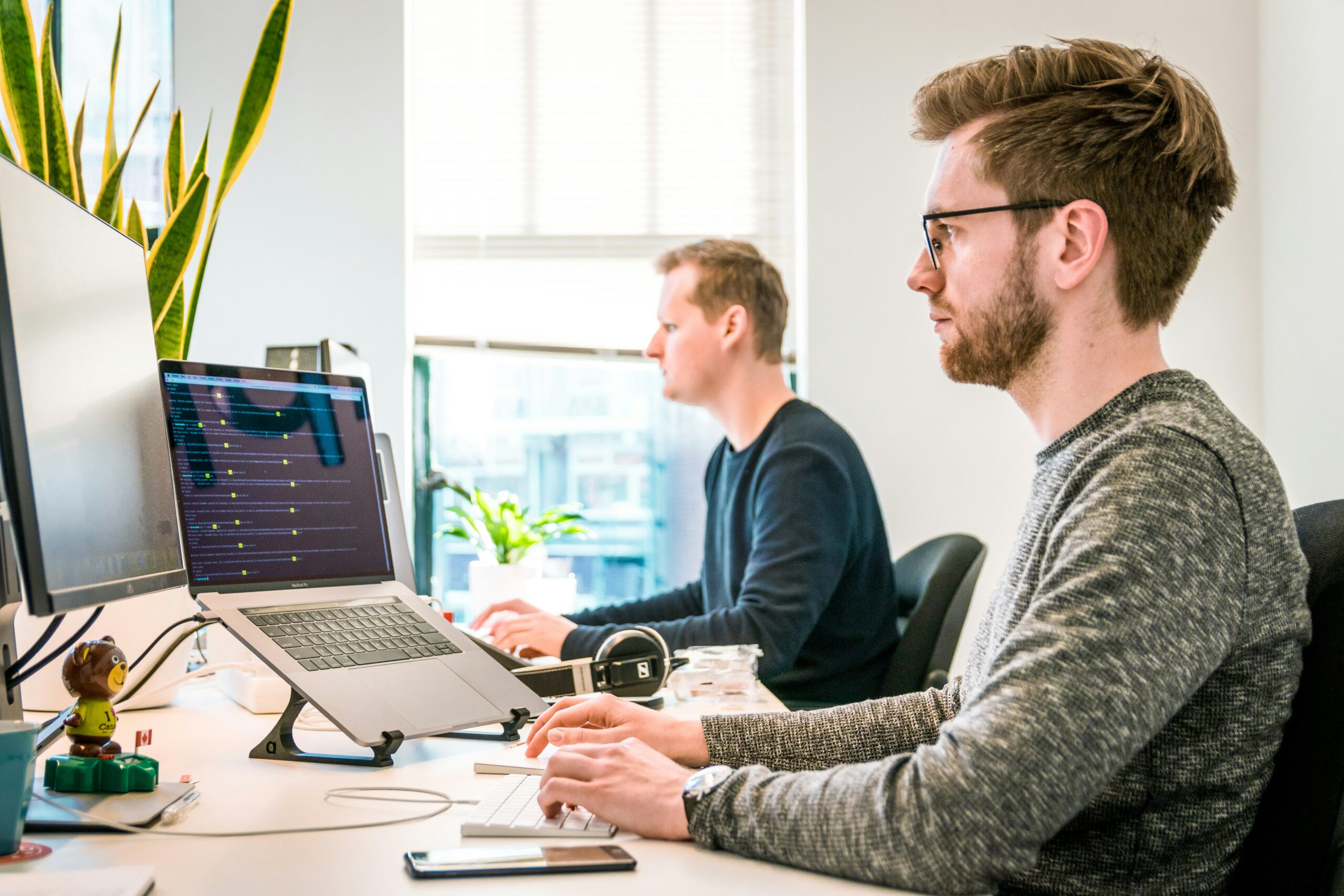How to Improve AHT in a Call Center: Proven Strategies: №1